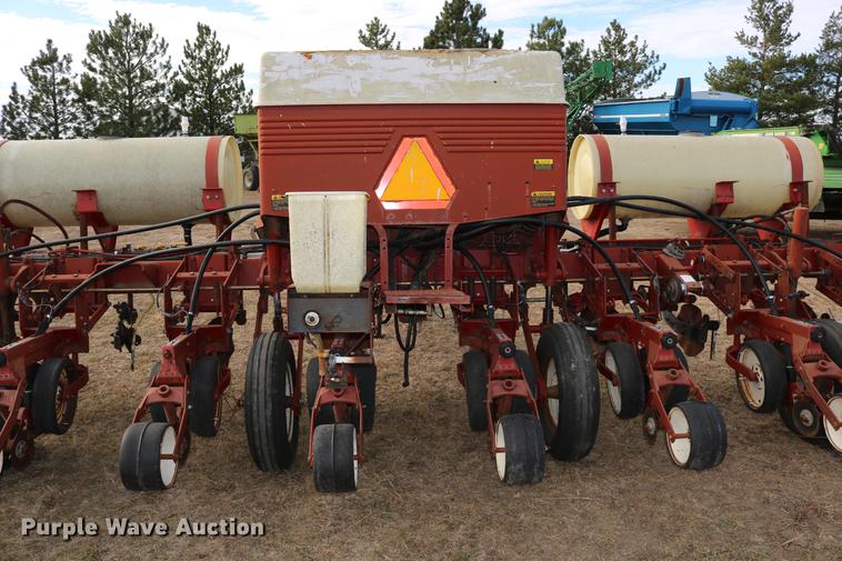 image for item DC3605 International Cyclo Air 800 planter