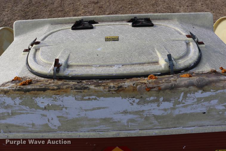 image for item DC3605 International Cyclo Air 800 planter