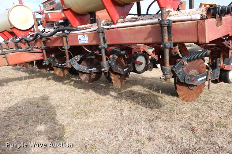 image for item DC3605 International Cyclo Air 800 planter