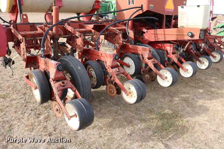 image for item DC3605 International Cyclo Air 800 planter