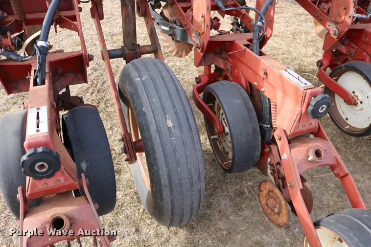 image for item DC3605 International Cyclo Air 800 planter