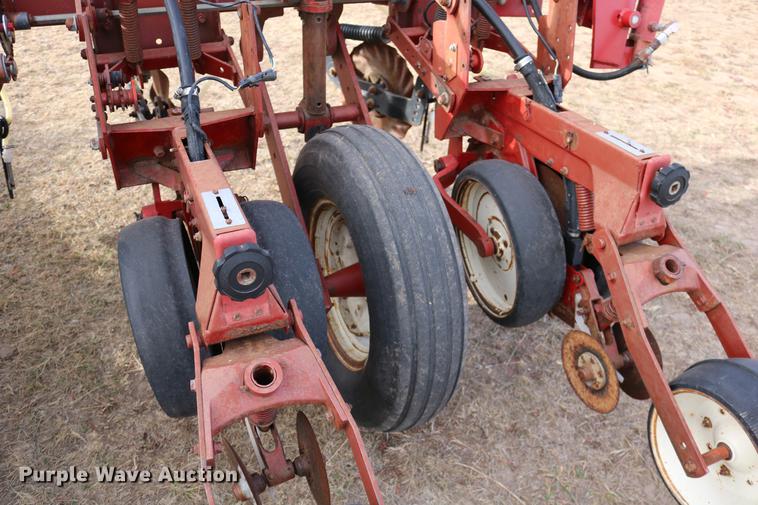 image for item DC3605 International Cyclo Air 800 planter