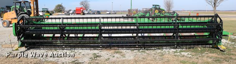 image for item DC3609 2004 John Deere 625F flex head