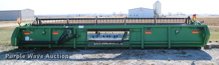 image for item DC3609 2004 John Deere 625F flex head