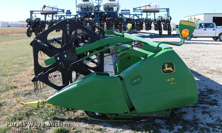 image for item DC3609 2004 John Deere 625F flex head