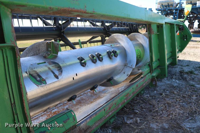 image for item DC3609 2004 John Deere 625F flex head