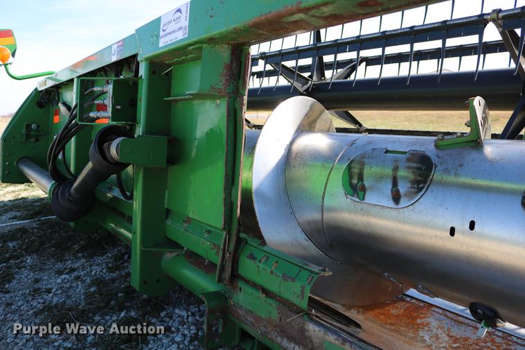 image for item DC3609 2004 John Deere 625F flex head