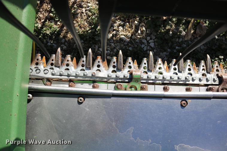 image for item DC3609 2004 John Deere 625F flex head