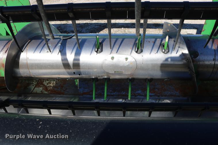 image for item DC3609 2004 John Deere 625F flex head