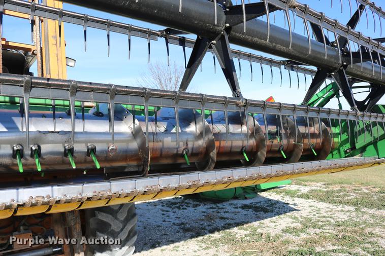 image for item DC3609 2004 John Deere 625F flex head