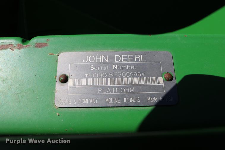 image for item DC3609 2004 John Deere 625F flex head