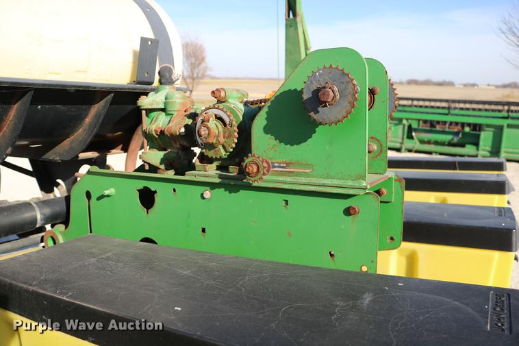 image for item DC3610 1996 John Deere 1760 no-till planter