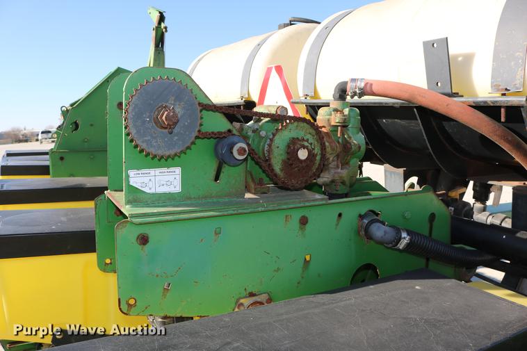 image for item DC3610 1996 John Deere 1760 no-till planter