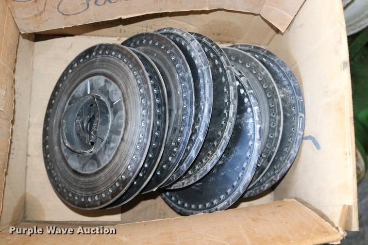 image for item DC3610 1996 John Deere 1760 no-till planter