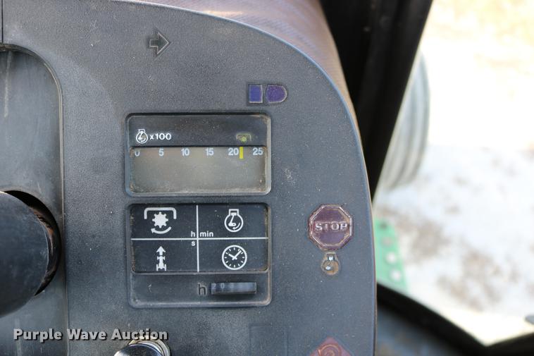 image for item DC3612 1988 John Deere 4050 tractor