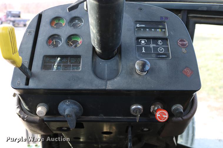 image for item DC3612 1988 John Deere 4050 tractor