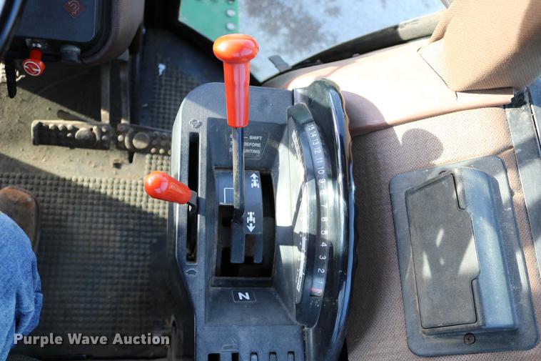 image for item DC3612 1988 John Deere 4050 tractor