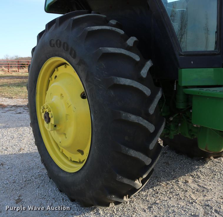 image for item DC3612 1988 John Deere 4050 tractor