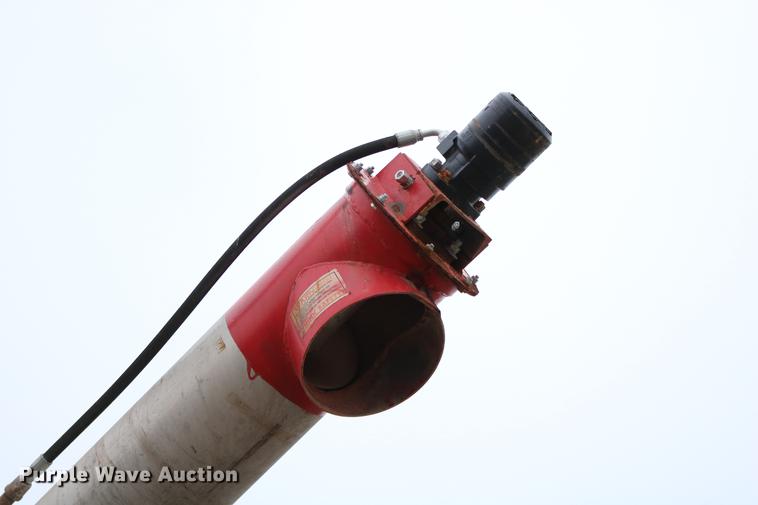 image for item DC3683 2000 Volvo WG fertilizer truck