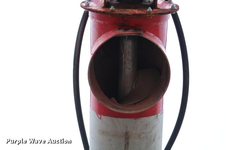 image for item DC3683 2000 Volvo WG fertilizer truck