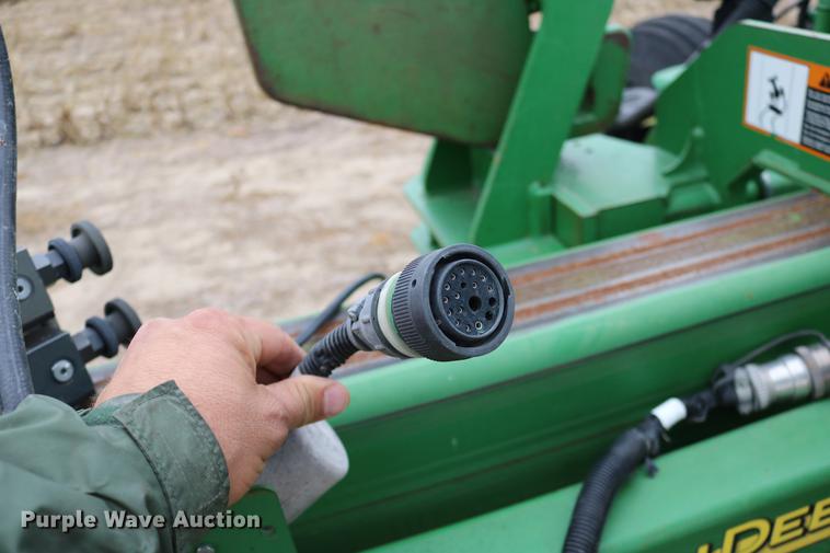 image for item DC3699 2011 John Deere 1770NT no-till planter