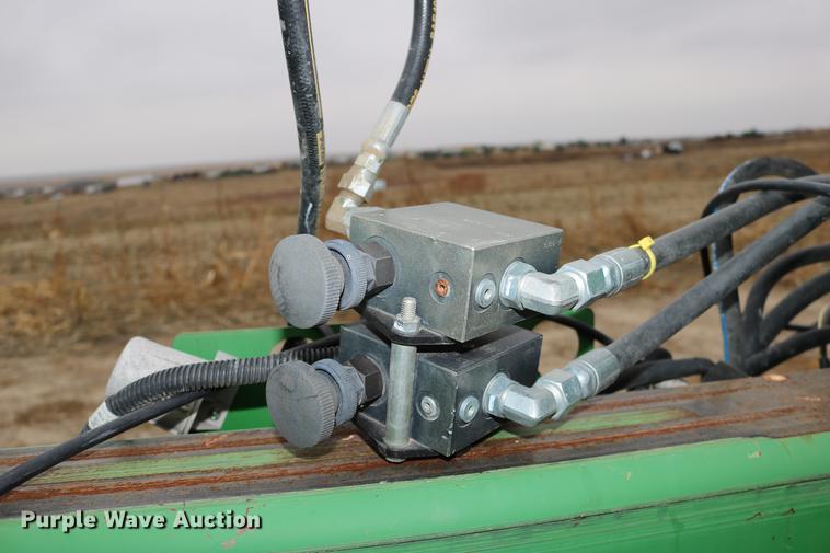 image for item DC3699 2011 John Deere 1770NT no-till planter