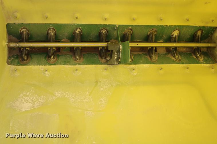 image for item DC3699 2011 John Deere 1770NT no-till planter