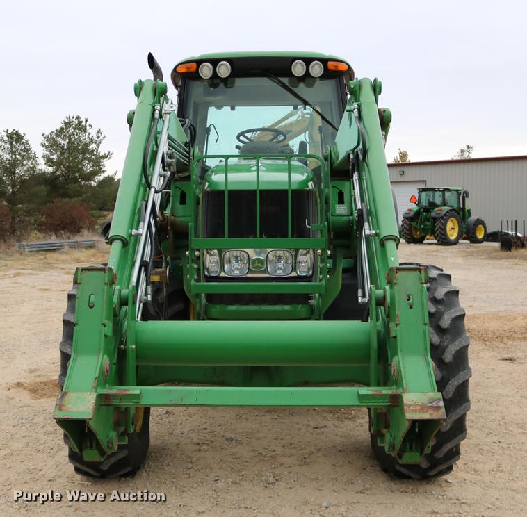 image for item DC3717 2009 John Deere 7230 Premium MFWD tractor