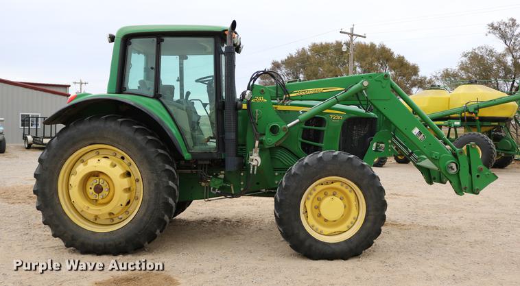 image for item DC3717 2009 John Deere 7230 Premium MFWD tractor