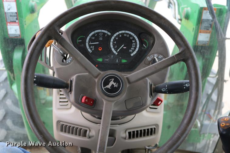 image for item DC3717 2009 John Deere 7230 Premium MFWD tractor