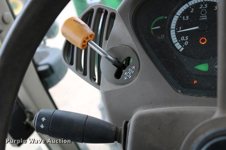 image for item DC3717 2009 John Deere 7230 Premium MFWD tractor