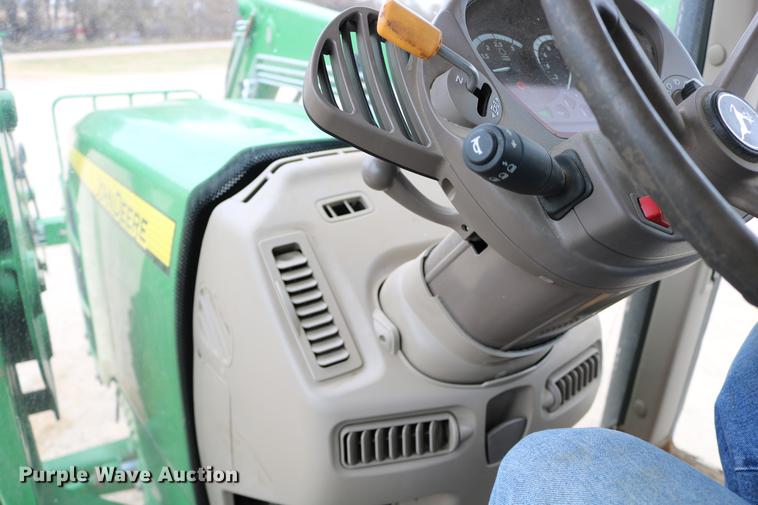 image for item DC3717 2009 John Deere 7230 Premium MFWD tractor