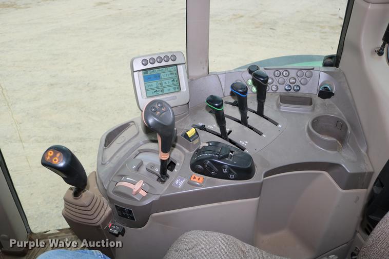 image for item DC3717 2009 John Deere 7230 Premium MFWD tractor