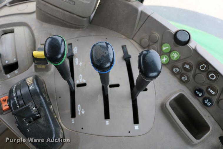 image for item DC3717 2009 John Deere 7230 Premium MFWD tractor