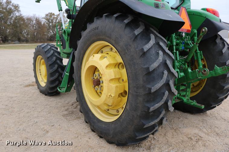 image for item DC3717 2009 John Deere 7230 Premium MFWD tractor
