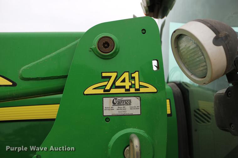 image for item DC3717 2009 John Deere 7230 Premium MFWD tractor