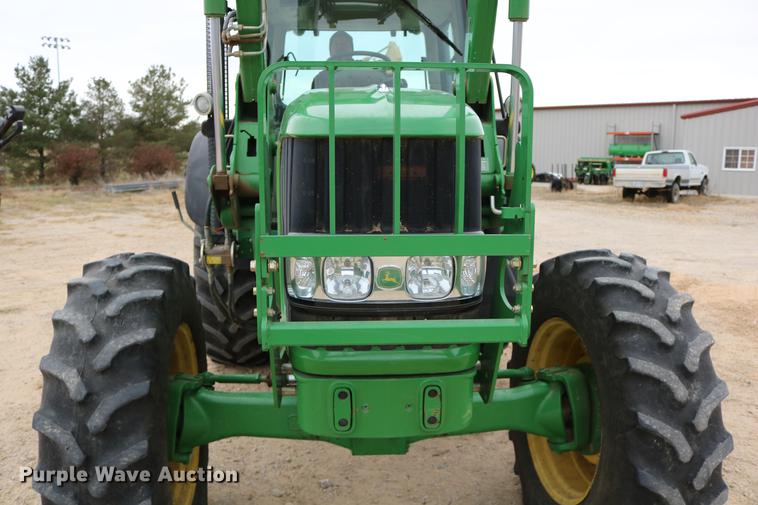 image for item DC3717 2009 John Deere 7230 Premium MFWD tractor