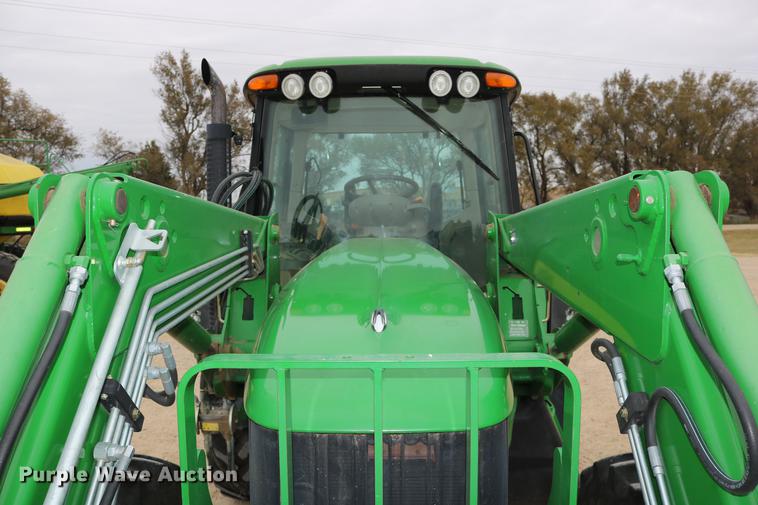 image for item DC3717 2009 John Deere 7230 Premium MFWD tractor