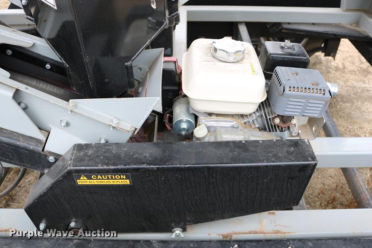 image for item DC3719 2010 Speed King 240T 90826905 seed tender trailer