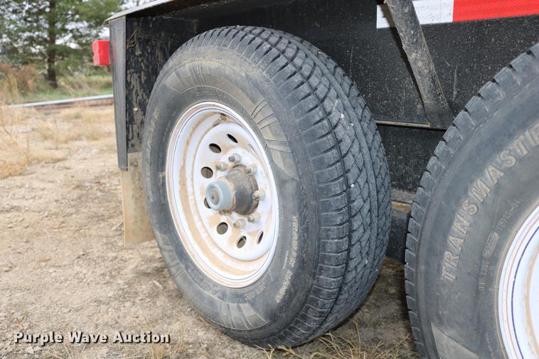 image for item DC3719 2010 Speed King 240T 90826905 seed tender trailer