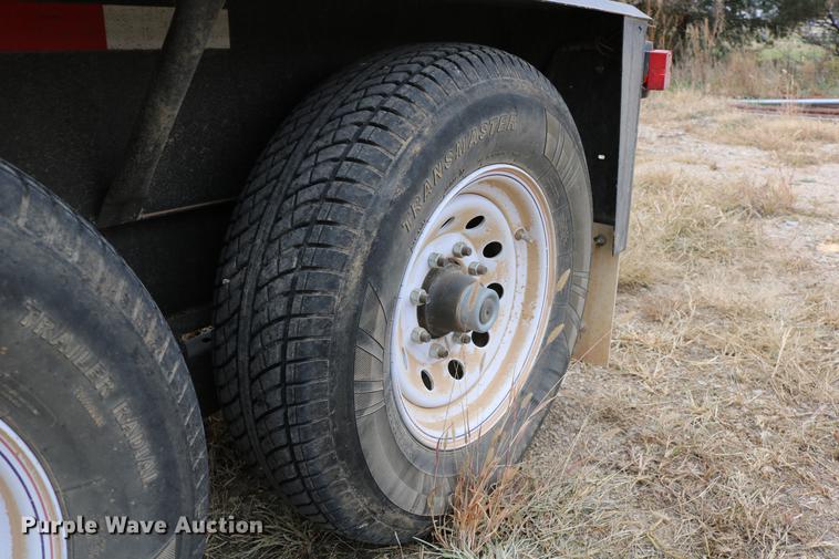 image for item DC3719 2010 Speed King 240T 90826905 seed tender trailer