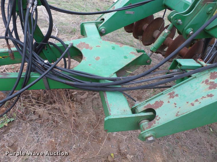 image for item DC6763 John Deere 630 tandem disk