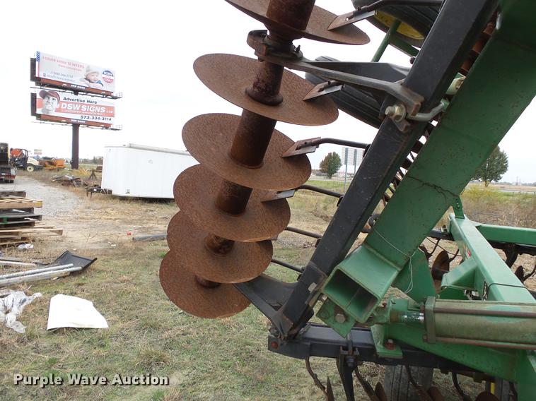 image for item DC6763 John Deere 630 tandem disk