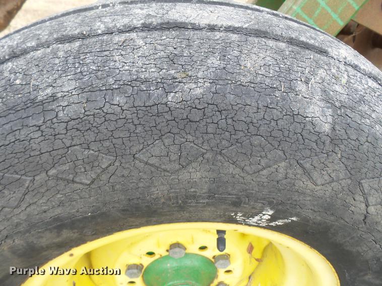 image for item DC6763 John Deere 630 tandem disk