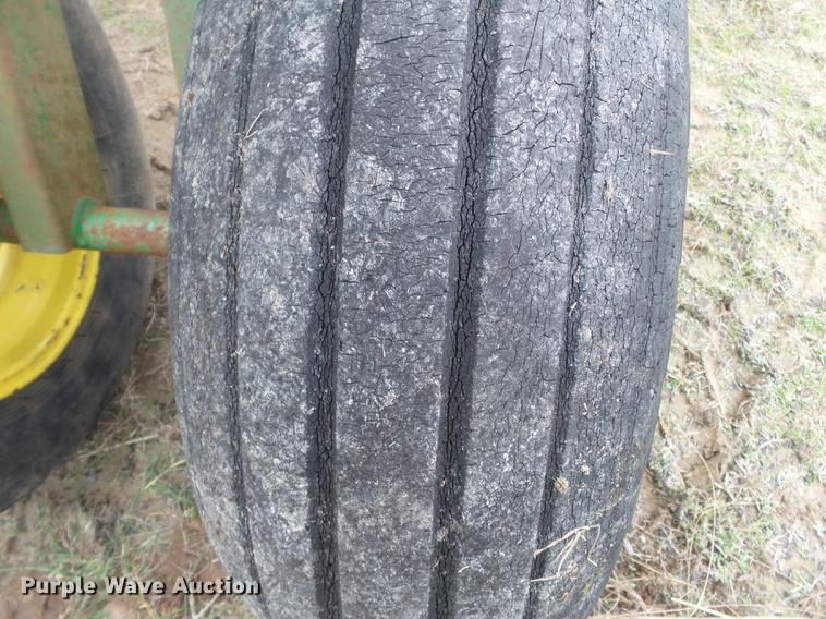 image for item DC6763 John Deere 630 tandem disk