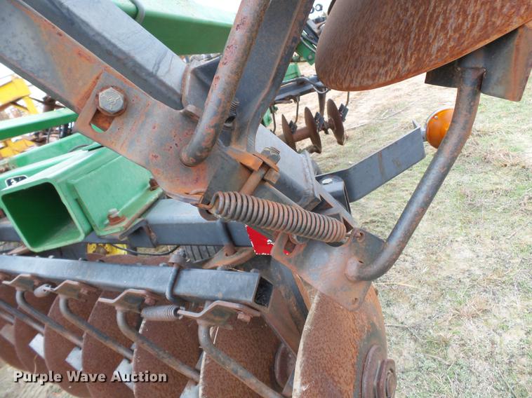 image for item DC6763 John Deere 630 tandem disk