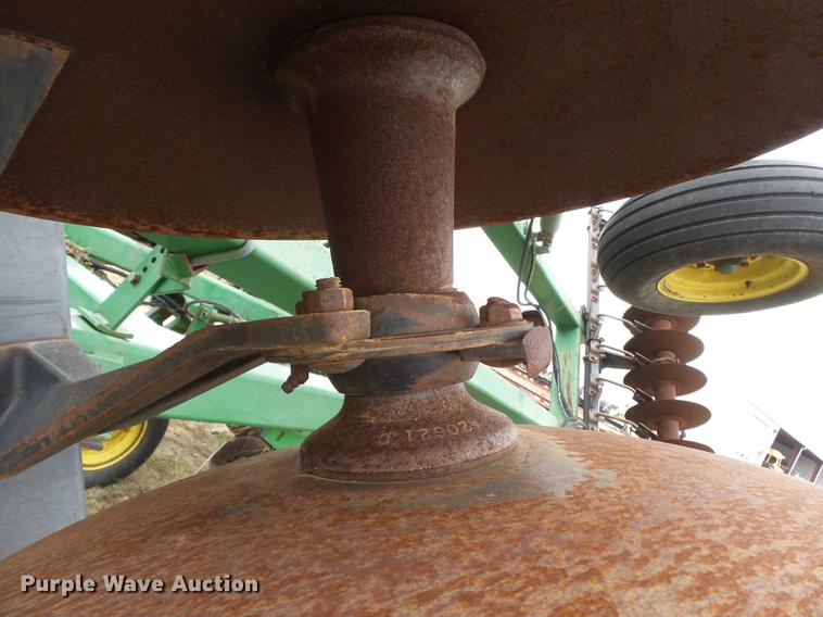 image for item DC6763 John Deere 630 tandem disk