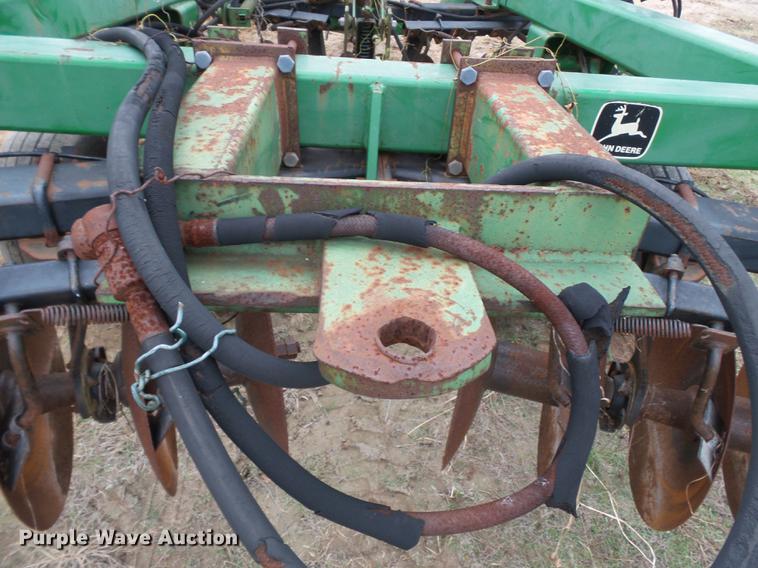 image for item DC6763 John Deere 630 tandem disk