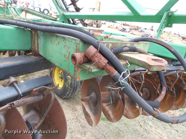 image for item DC6763 John Deere 630 tandem disk