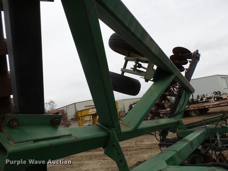 image for item DC6763 John Deere 630 tandem disk